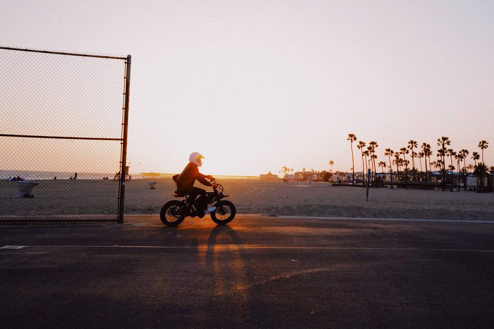Ristretto rider at the beach at sunset